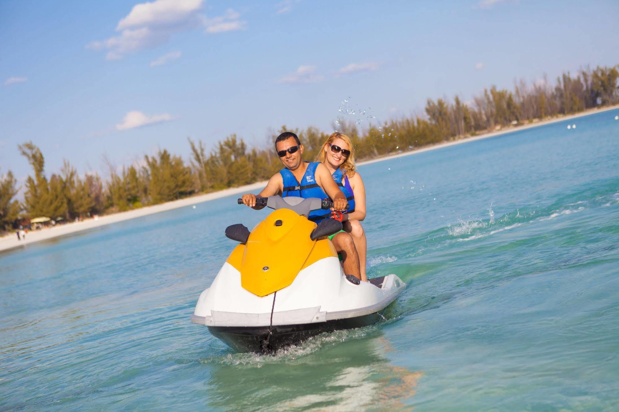 פריפורט Island Seas Resort מראה חיצוני תמונה